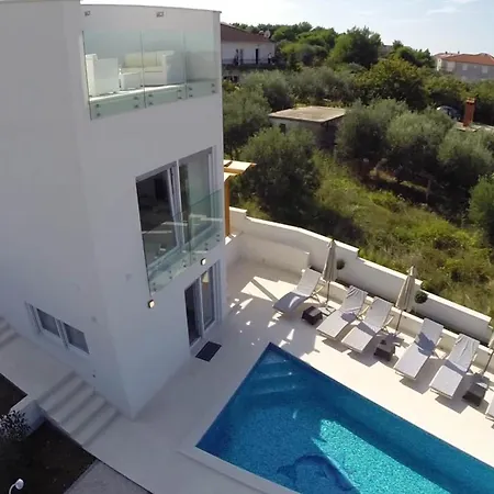 Leona Villa Trogir