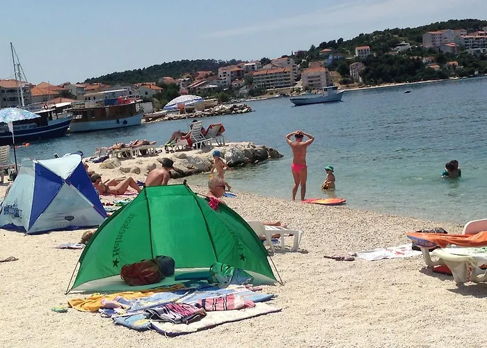 Leona * Trogir